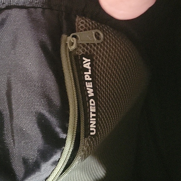 Adidas Backpack‎ Olive Green Travel School Lightweight Everyday Carry Bag - Picture 6 of 7